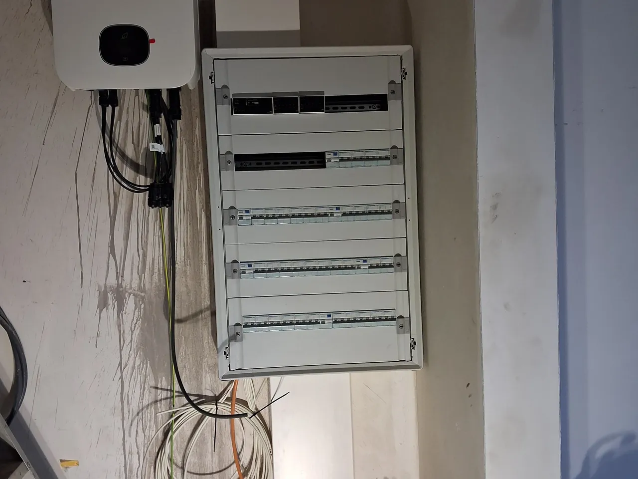 Câblage extérieur d'un onduleur Growatt